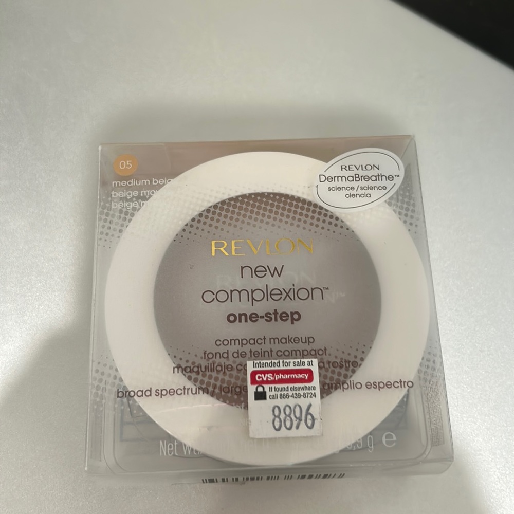 New Revlon New Complexion Compact Makeup